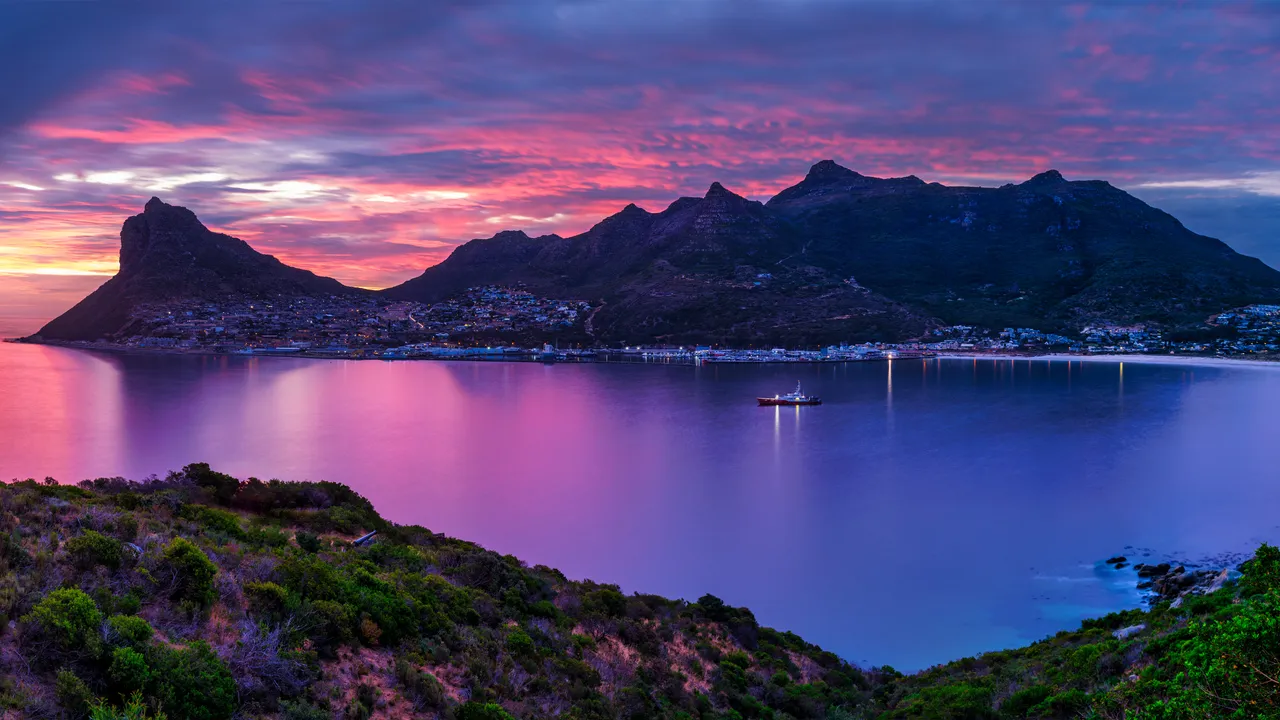 Cape Town, South Africa: A Local's Guide to the Icons, Secret Spots & Hidden Gems